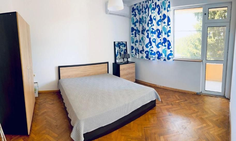 Дава се под наем Четиристаен апартамент в Пловдив, Коматево - 100 кв.м за 550 € - Снимка #3