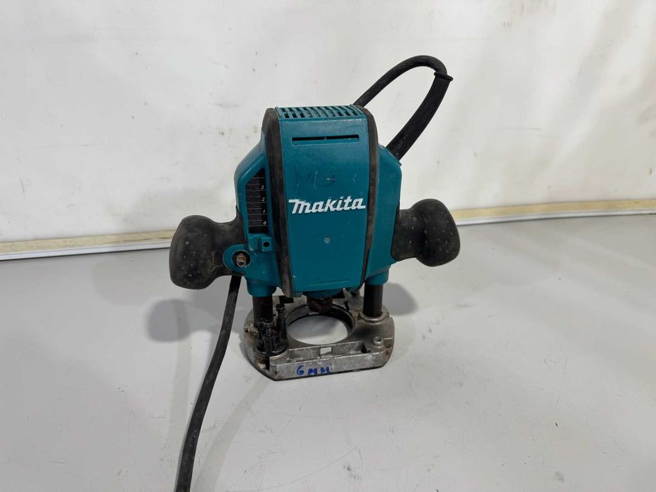 Оберфреза - Makita 900 W /110 V /6mm