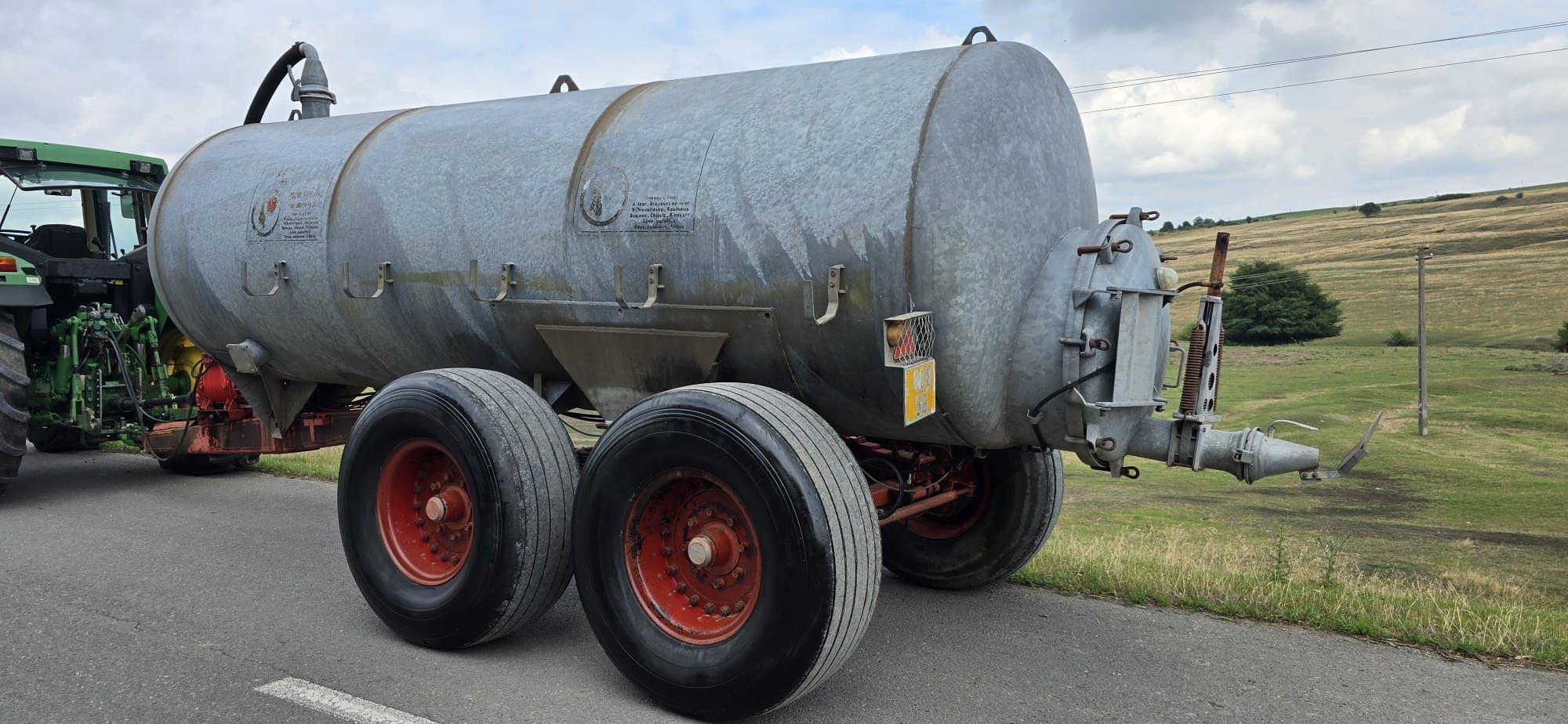 Pompa Vidanja cisterna apa dejecții tractor PICHON 12600 l tandem