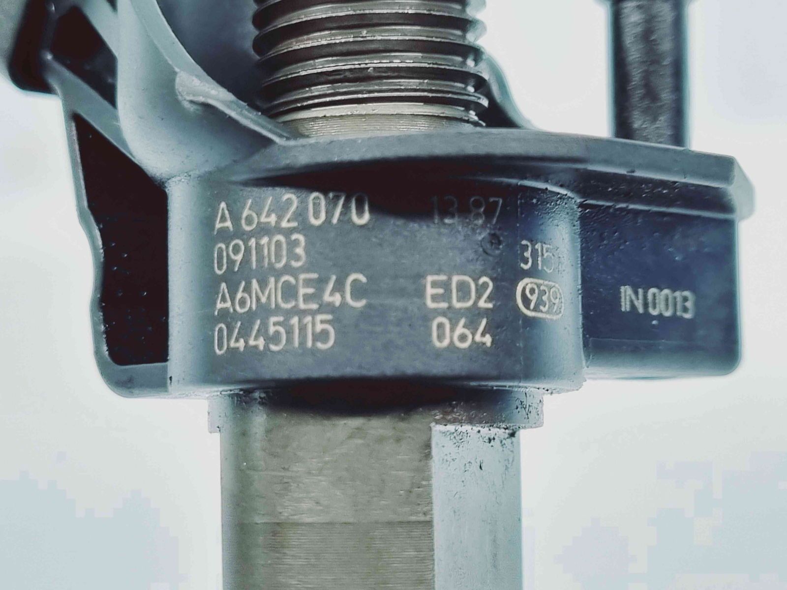 Injector Mercedes Sprinter 3.5-t (906) [Fabr 2006-2013] A6420701387 |