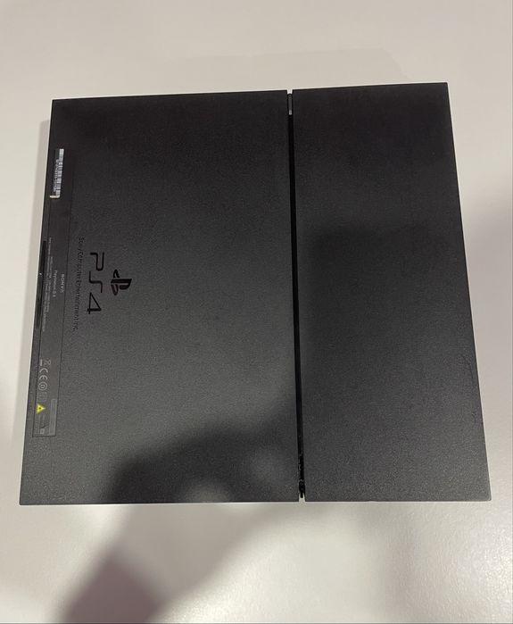 Playstation 4 1tb профилактиран с джойстик