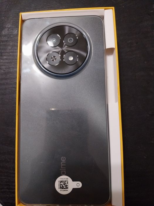 Продавам Realme 12x 5G