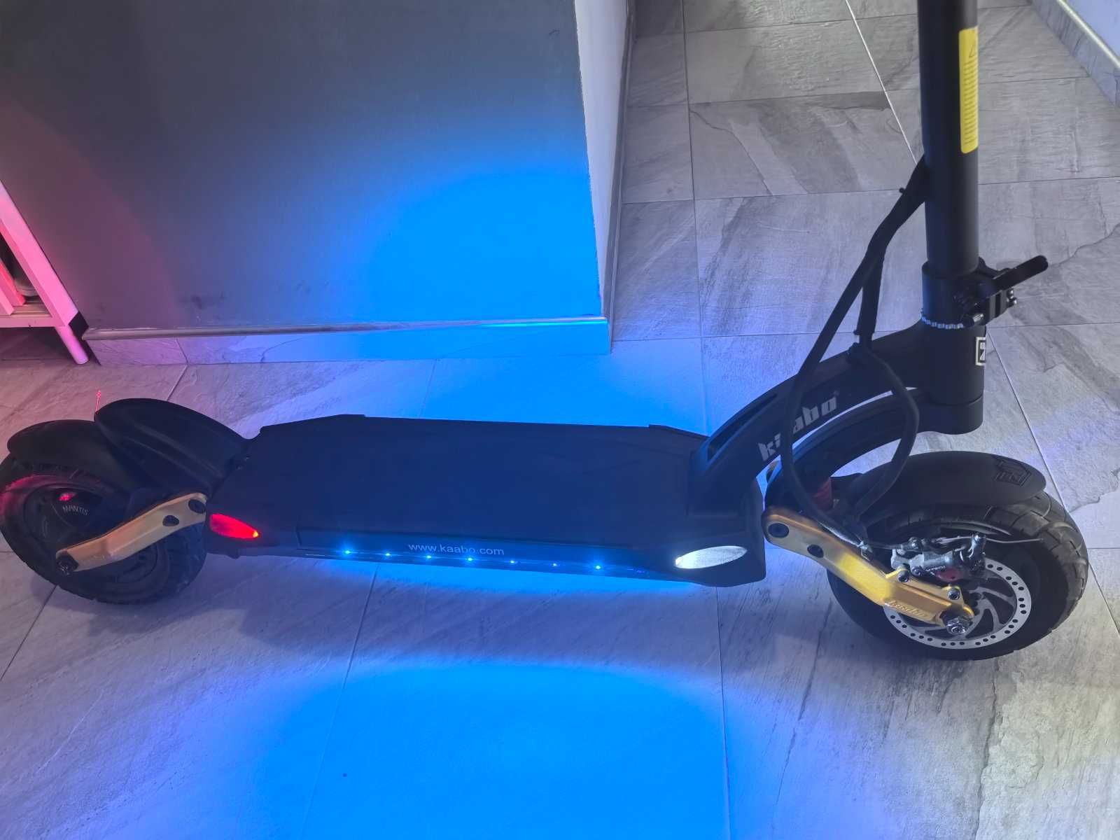 Електрически скутер (тротинетка ] Kaabo Mantis 10 Dual Plus