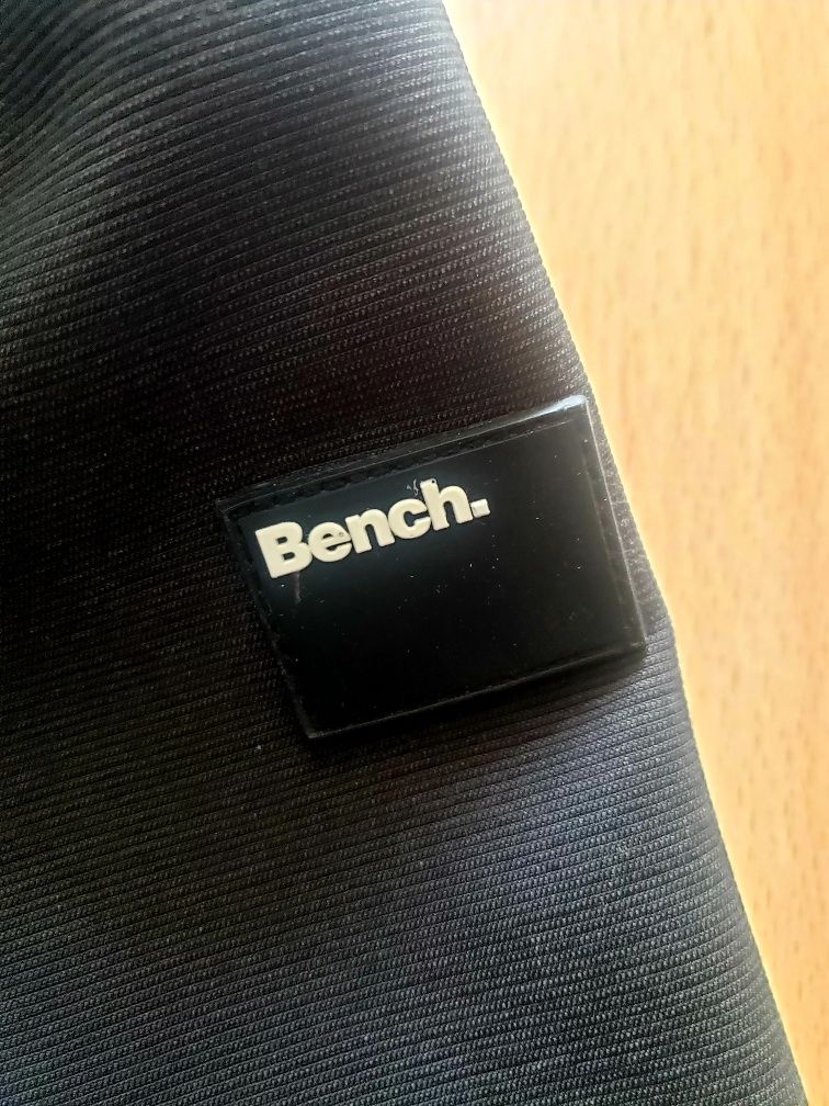 Оригинално яке Bench M