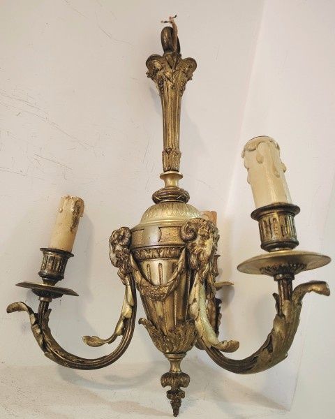 Piesa deosebita antica . Candelabru Empire din bronz masiv cu 3 brațe