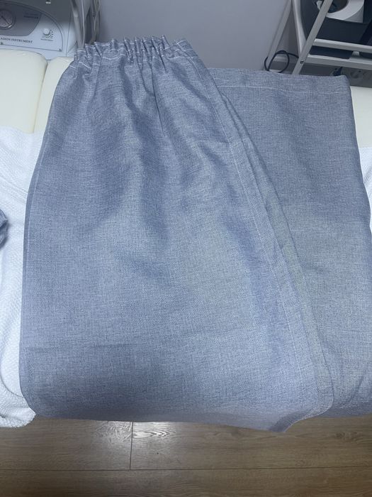 Draperii mate gri