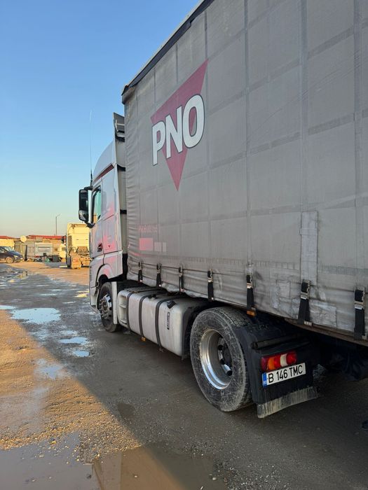 Vând 2 remorci de camion krone