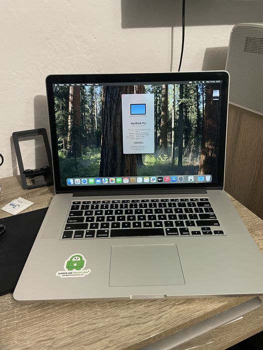 Laptop Macbook Pro i7 Mid 2015 Retina display 15inch