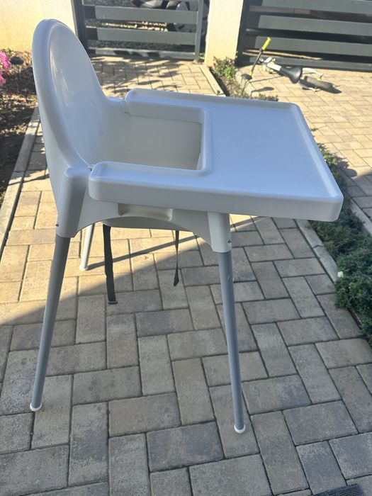 Scaunel de hranit copii
