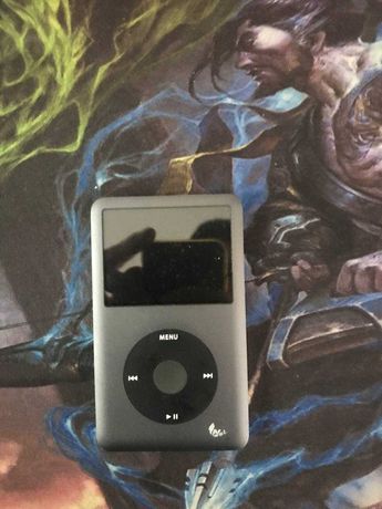 MP3 плеер Apple iPod Classic 160gb в хорошем состоянии