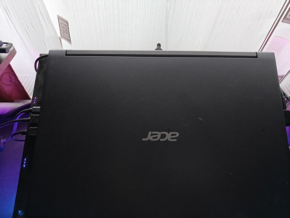 Laptop Acer Aspire 7