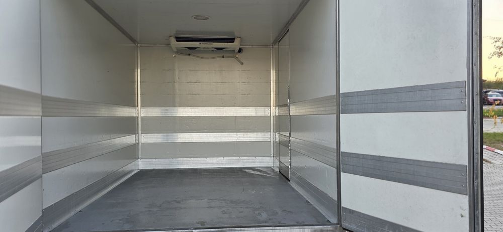 Mercedes sprinter 319 3.0 v6 frigorific 318 316 313  519 iveco daily