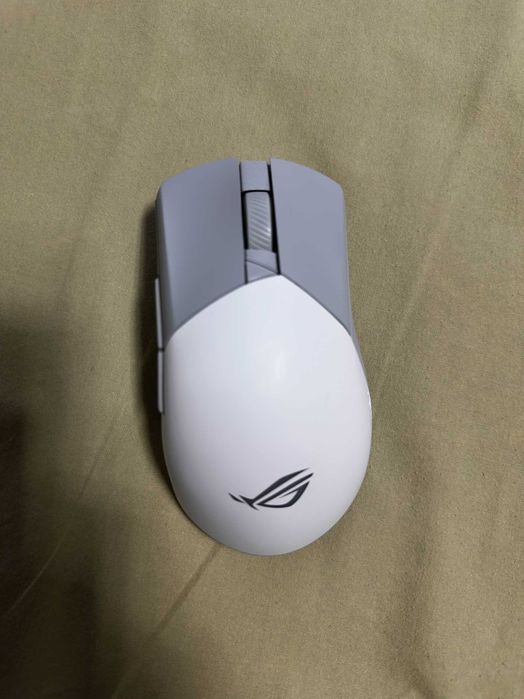 Геймърска безжична мишка ASUS ROG Gladius III Aimpoint с гаранция