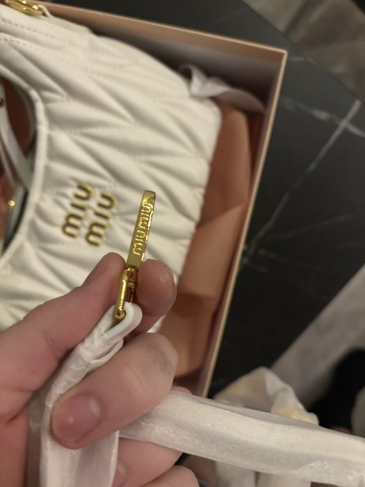 Geanta Miu Miu Mini Matelasse Alba