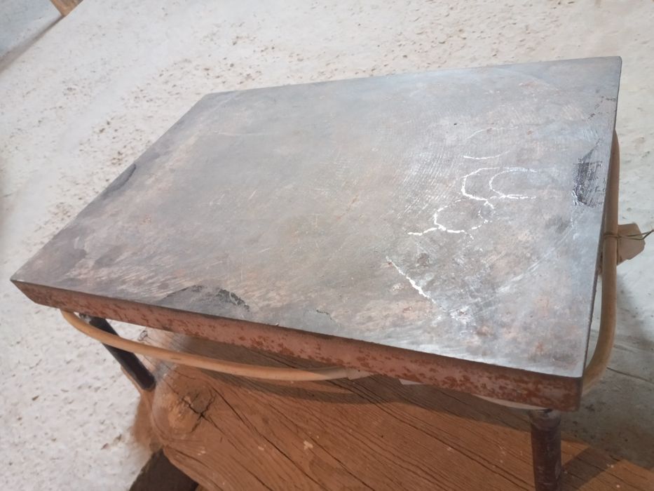 Электр печь 220вт.