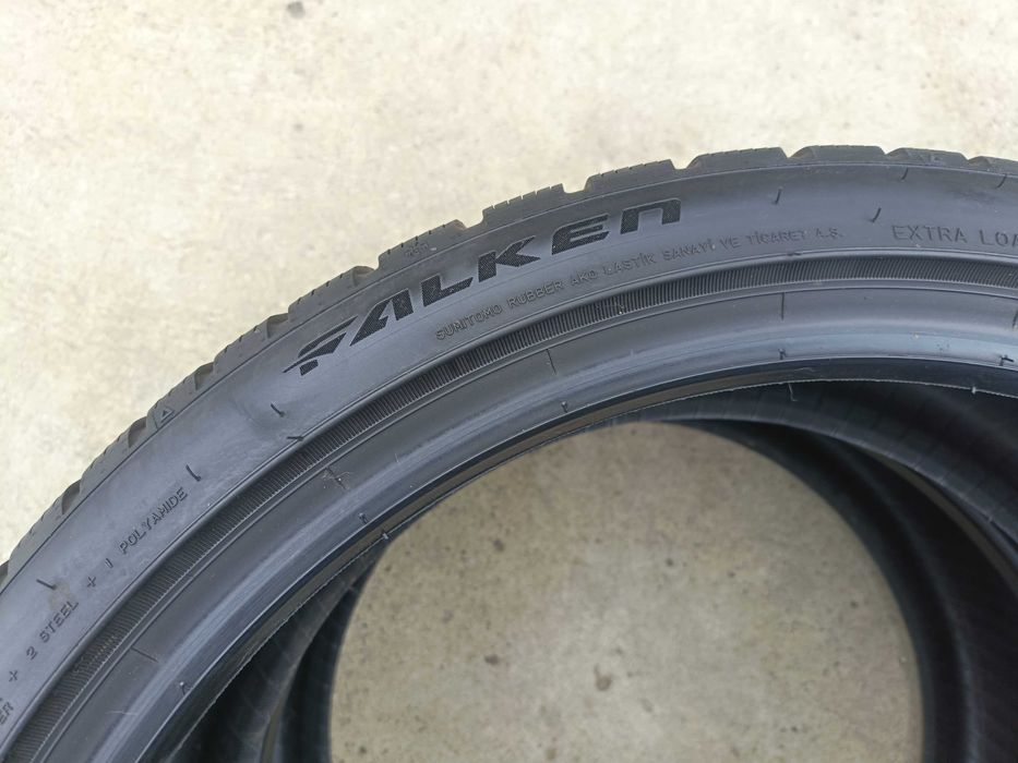 Doua anvelope iarna 235 35 19 falken eurowinter HS02 6,5 mm dot 2023