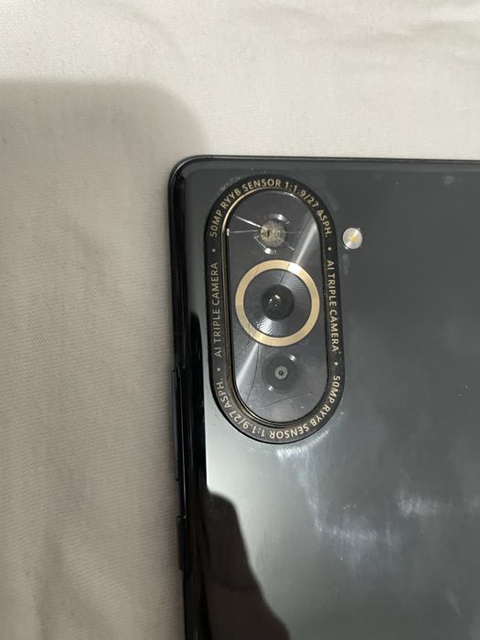 Huawei nova 10 .