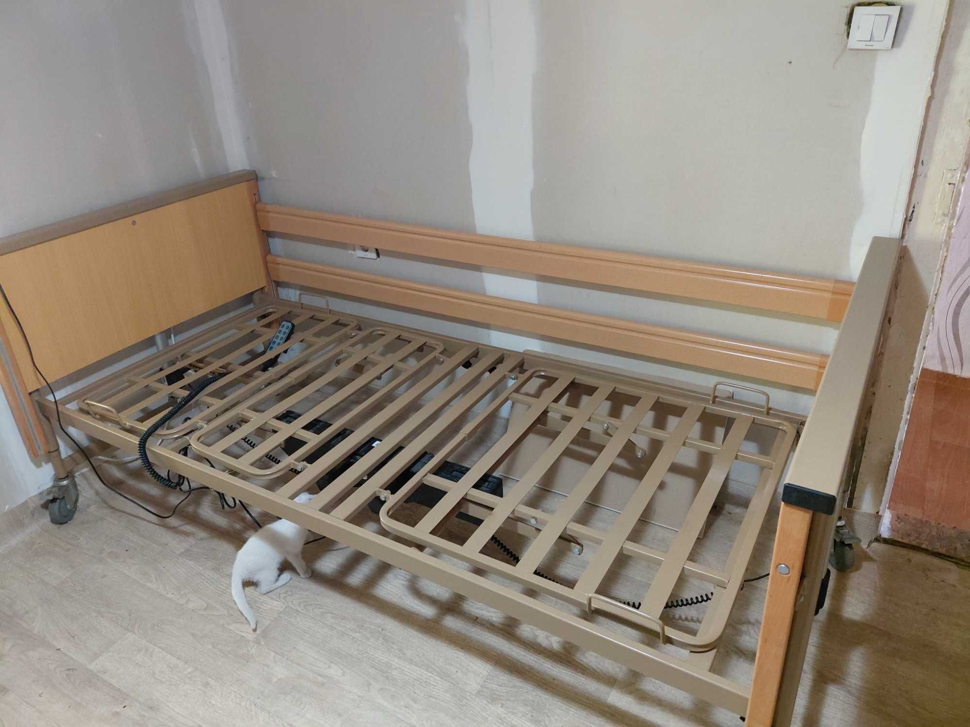 Медицинско легло