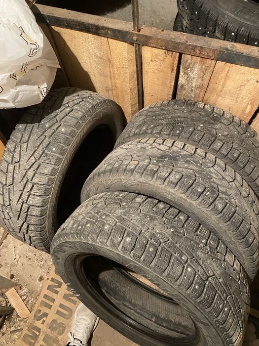 Зимние шины комплект