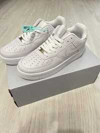 Adidasi Nike AirForce 1 Premium Low Universali