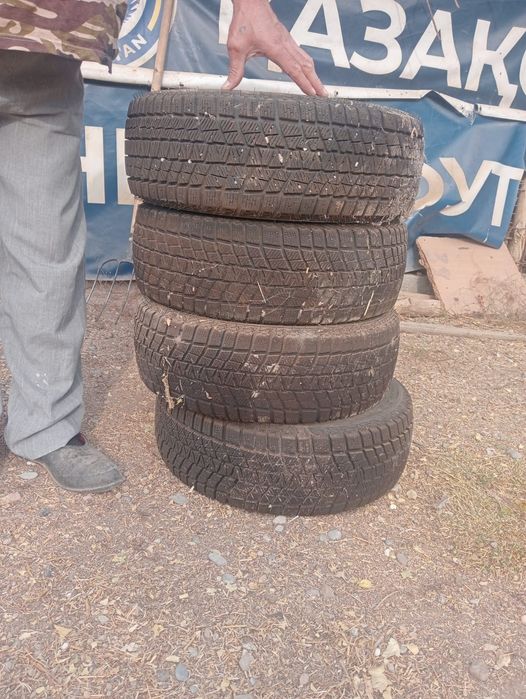 Зимни балон 185/60/14 R 4 шт пашти новыи