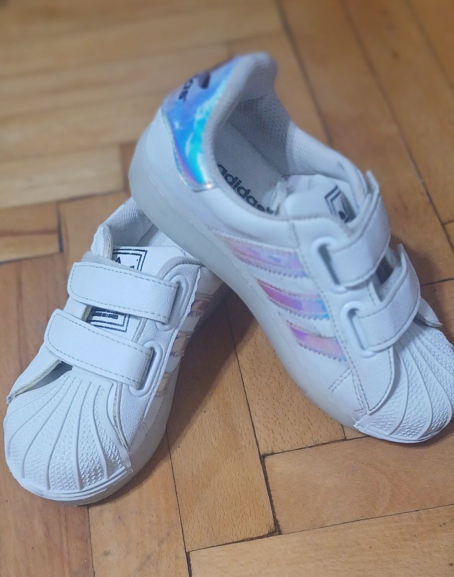 Маратонки Adidas