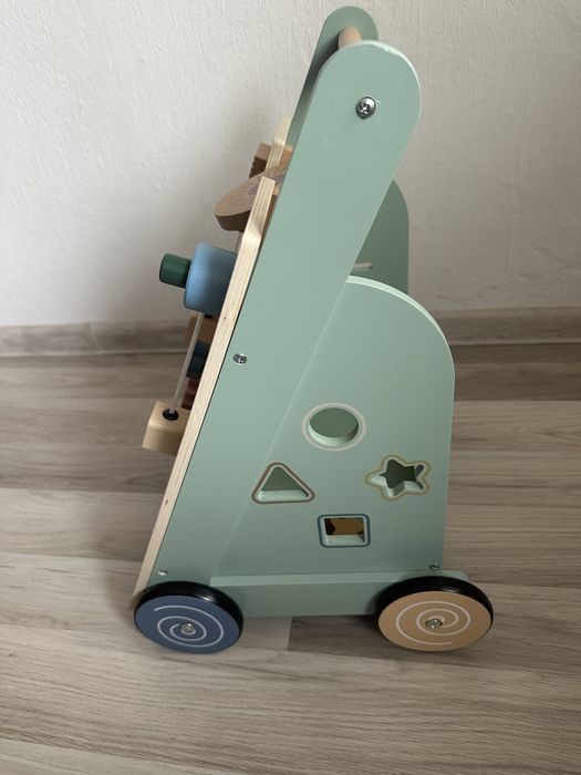 Дървена проходилка Moni Toys- зелена