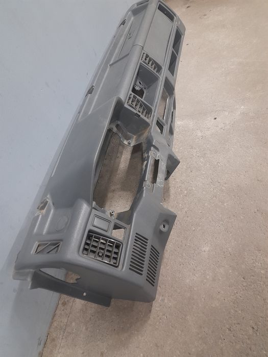 Damas tarpida  sotiladi