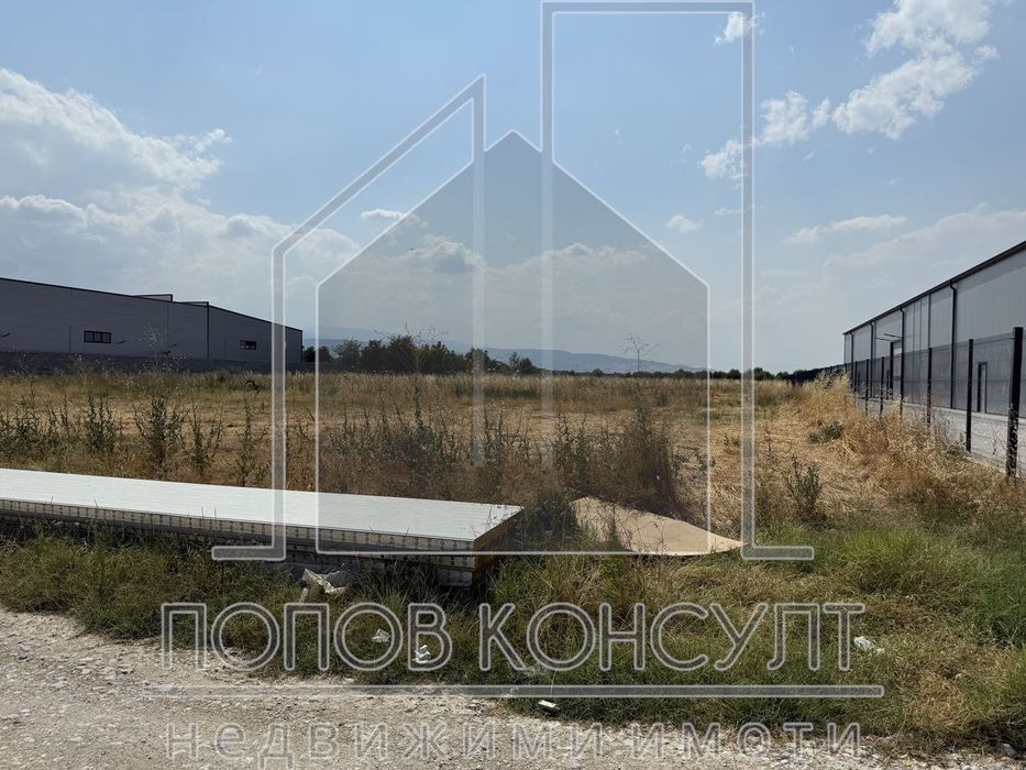 Парцел в Пловдив-Индустриална зона - Юг площ 3628 цена 290000