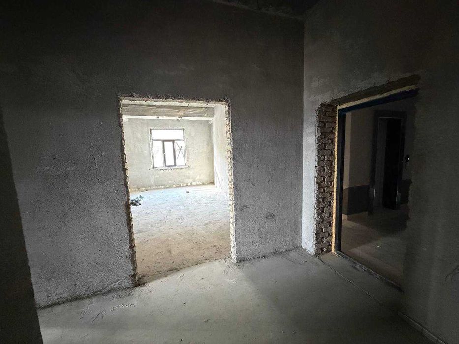 Продаётся 3х комн квартира на 4 этаже Ор-р  Файзобод мечеть