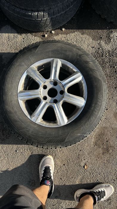 Продам комплект титановых легкосплавных дисков R17