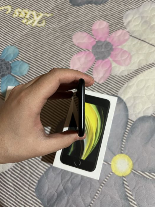 Iphone se 2 93%yomkist