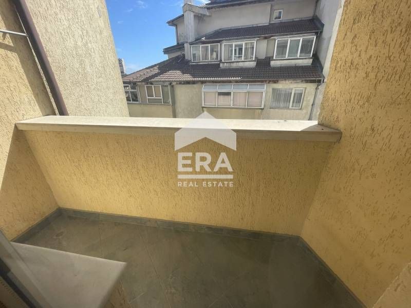 Дава се под наем Тристаен апартамент в Варна, Левски - 114 кв.м за 750 € - Снимка #9