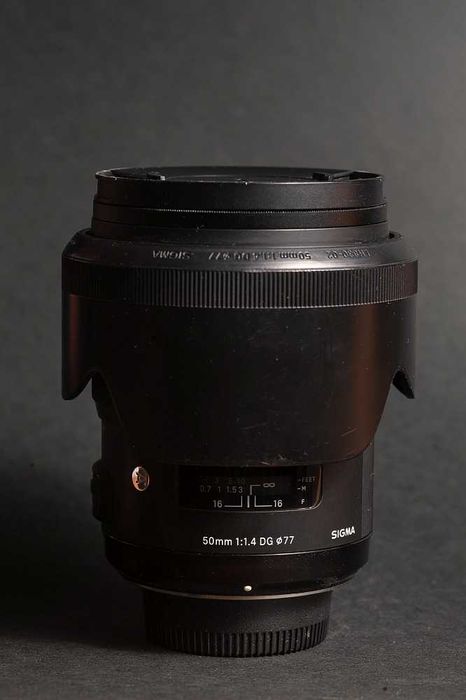 Vând Sigma Art 50mm f1.4 cu montura Nikon F. Cititi cu atentie!