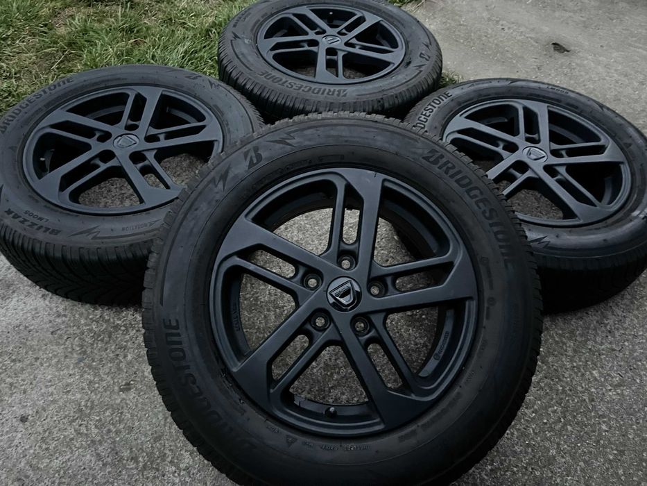 Jante 16 DUSTER Cu anvelope IARNA M+S 215/65/16 An 2023 BRIGESTONE