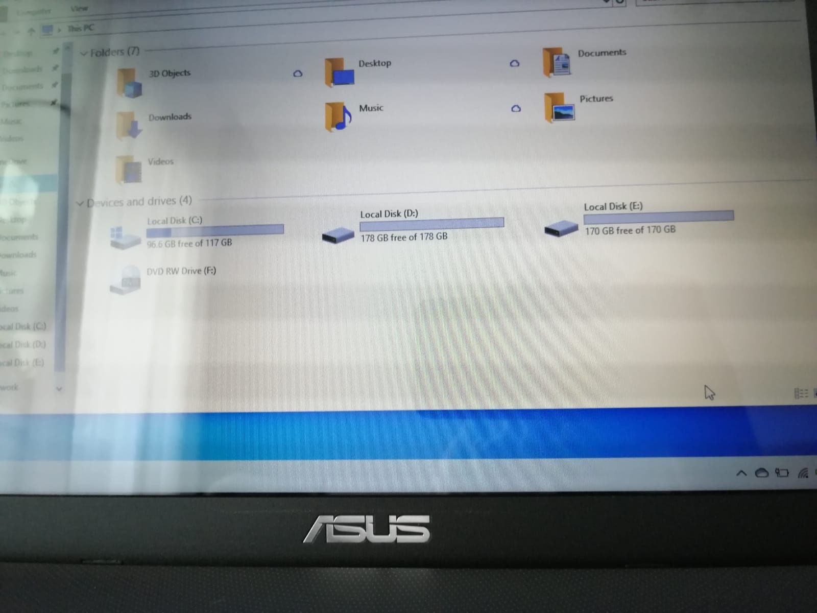 Laptop Asus X550C i3