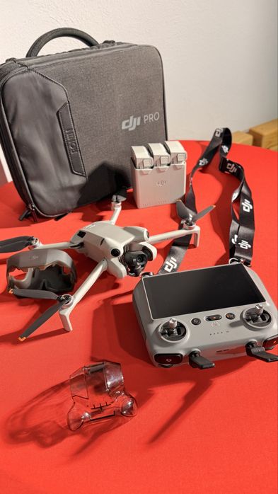 Drona DJI mini 4 pro