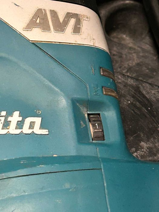 Къртач Makita Hr5212c