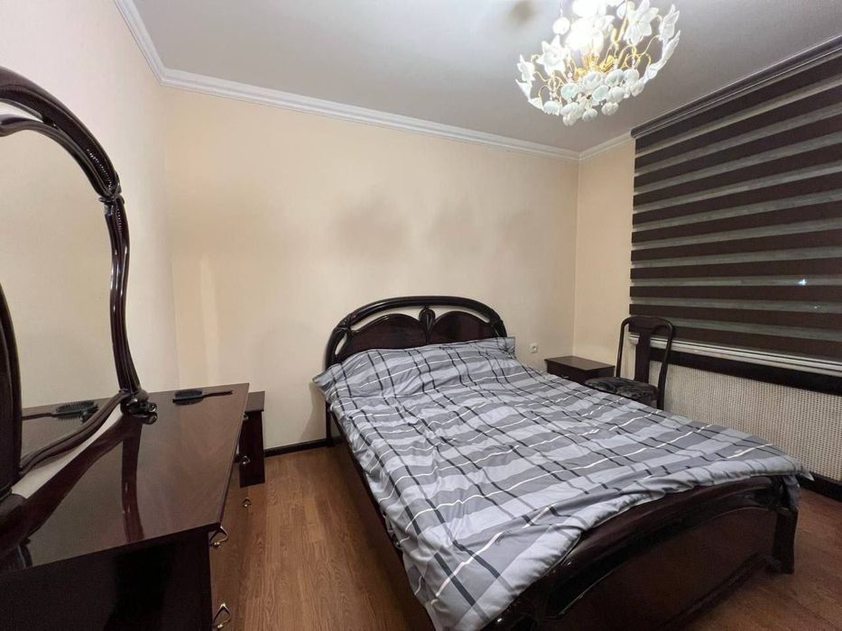 Квартира вторичка Новамосковская 3 комнатная