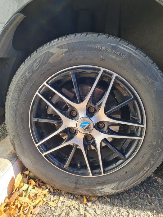 Продам зимние и летние шины