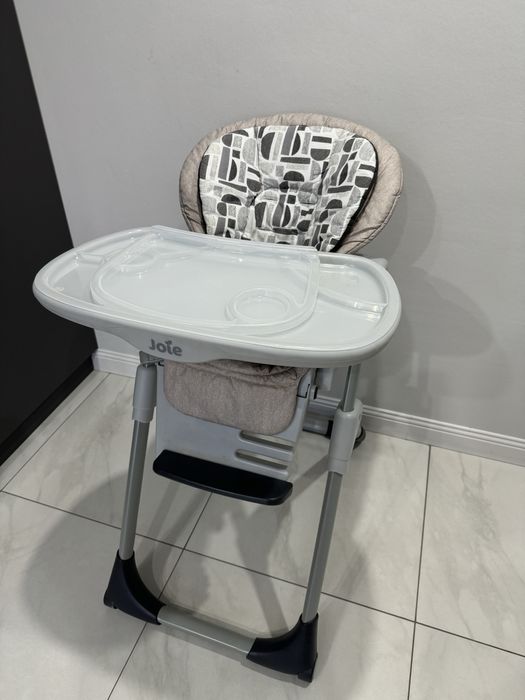 Продам стульчик Joie