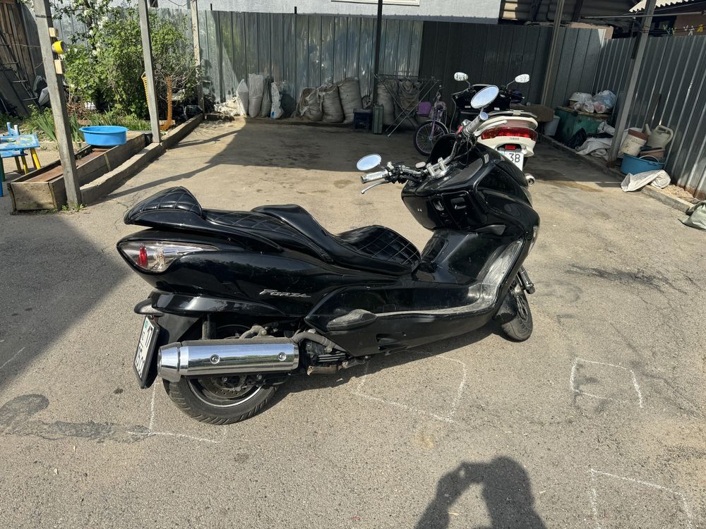 Honda forza mf08 250cc