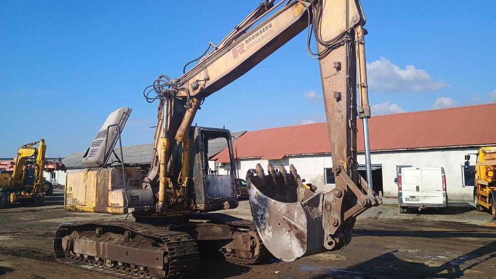 Dezmembrez excavator pe senile Komatsu PC180 - 6