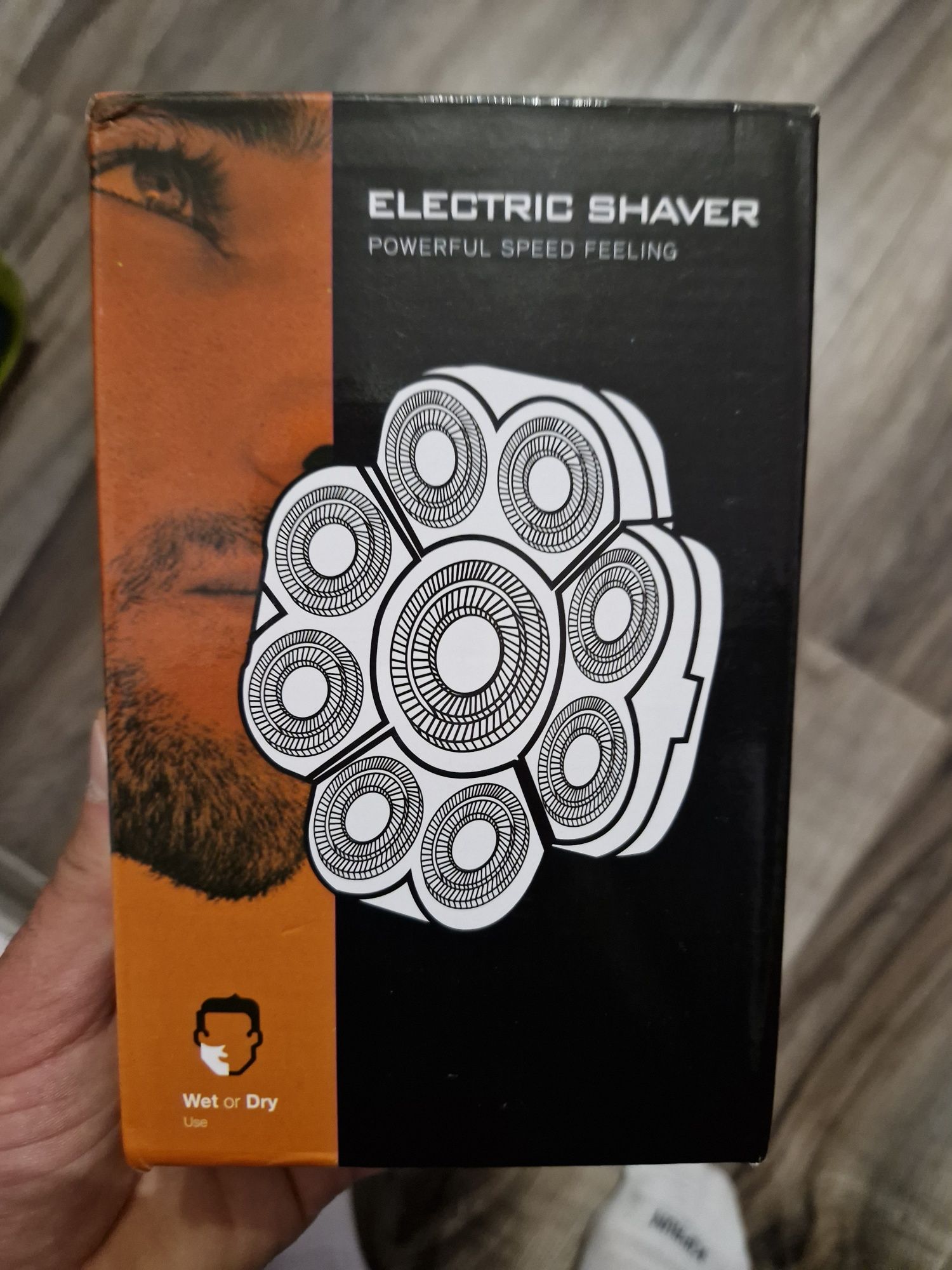 Electric Shaver nou!