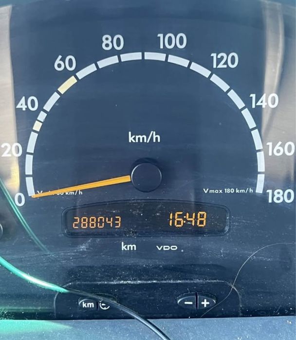 Vnd Mercedez Sprinter 413  416 519cdi izolata frigorific 8 euro paleti