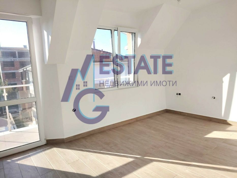Продава се Тристаен апартамент в Несебър - 94 кв.м за 1447 €/кв.м - Снимка #5