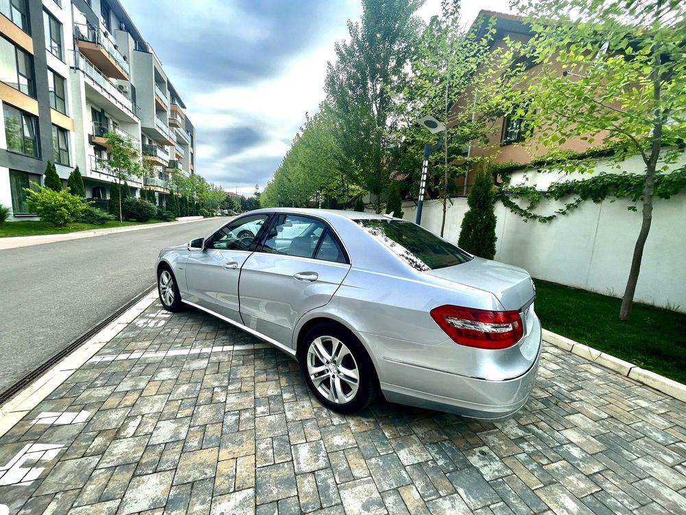 Mercedes-Benz E Vând Mercedes e class