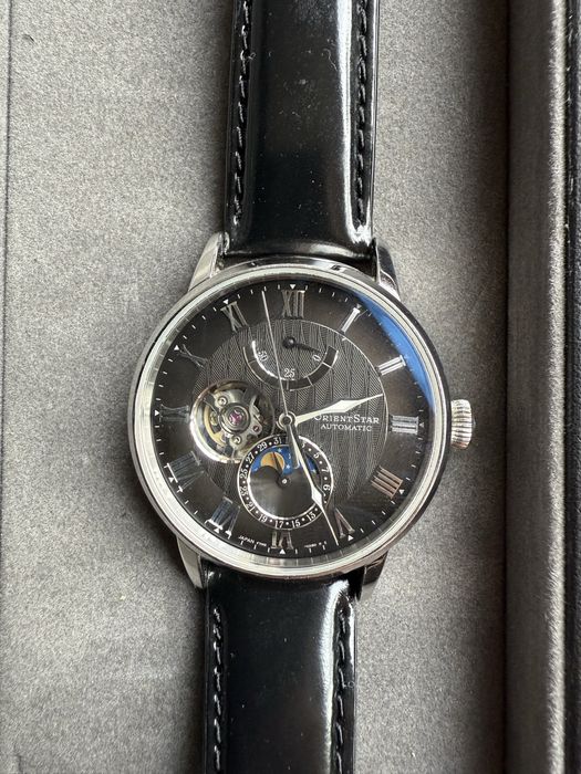 Часовник Orient star moon phase