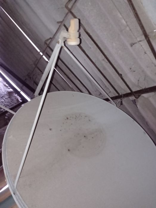 Спутниковое тарелка