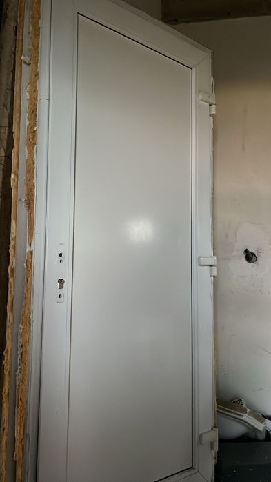 De vânzare uși termopan second-hand